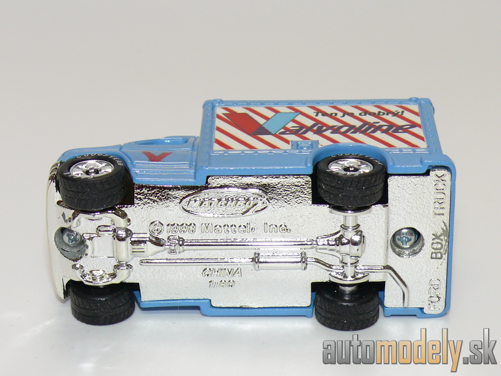 Matchbox - Ford Box Truck - 1:80