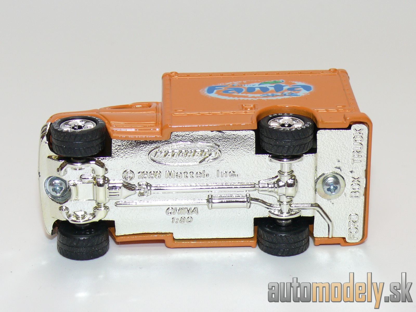 Matchbox - Ford Box Truck - 1:80