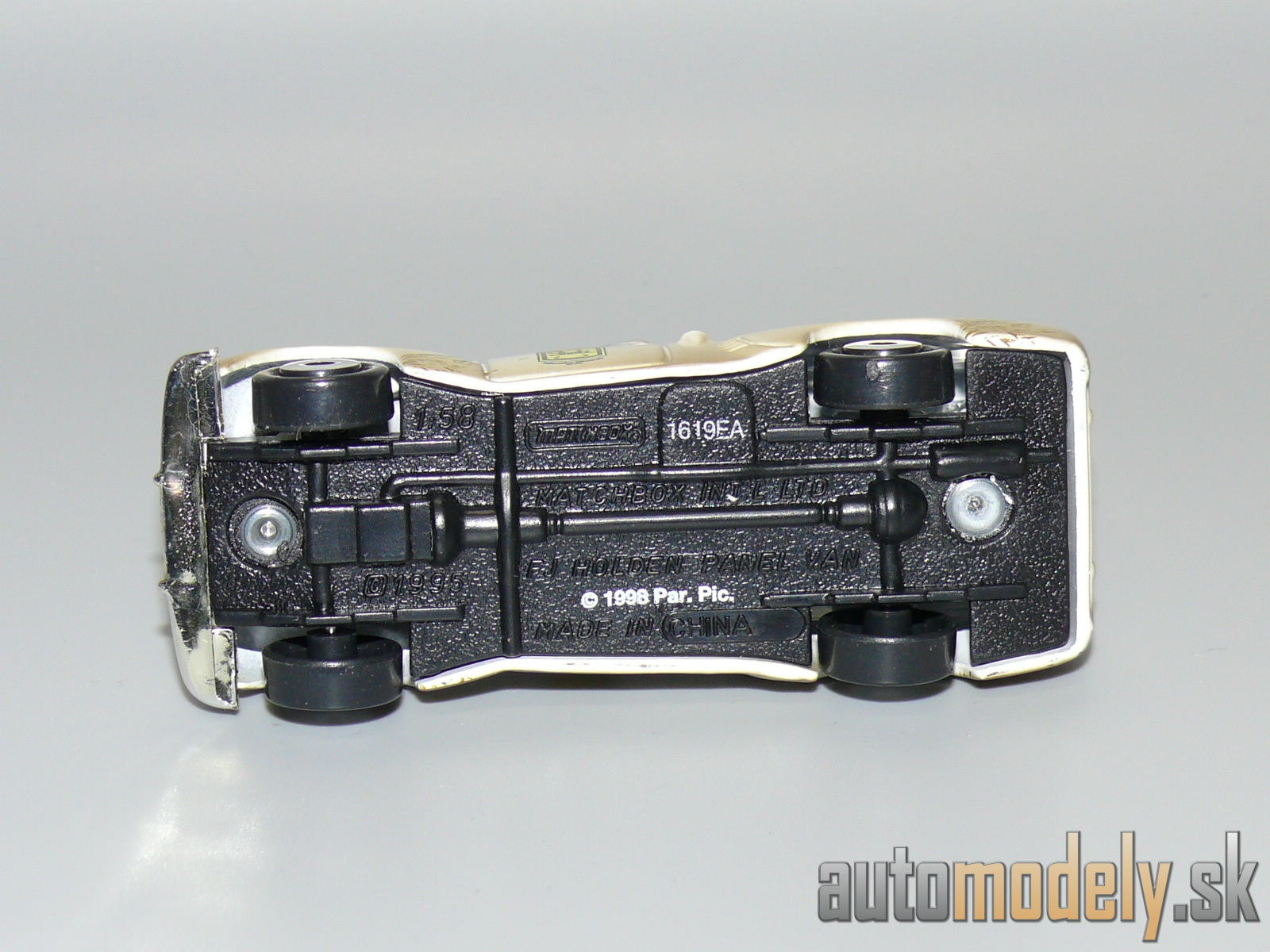 Matchbox - FJ Holden Panel Van - 1:58