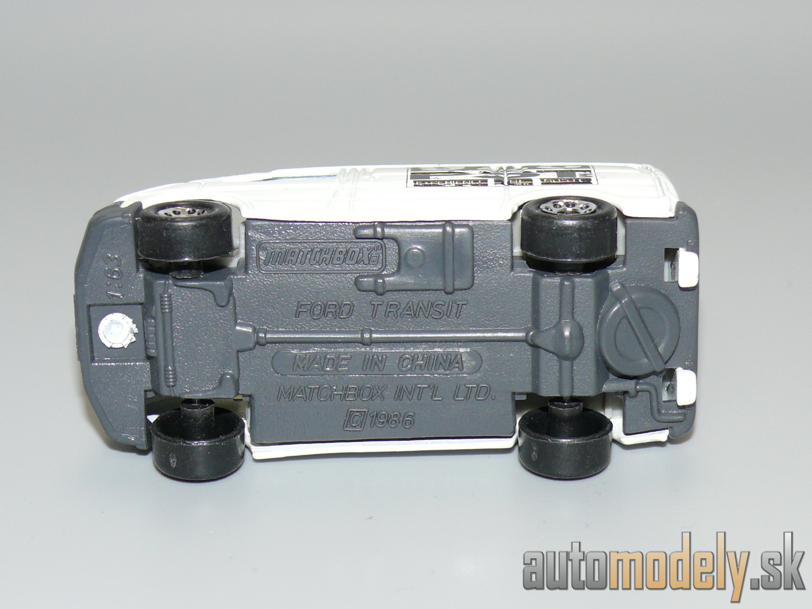 Matchbox - Ford Transit - 1:63