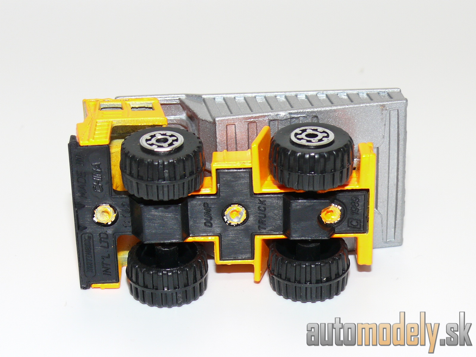 Matchbox - Dump Truck - 1:140