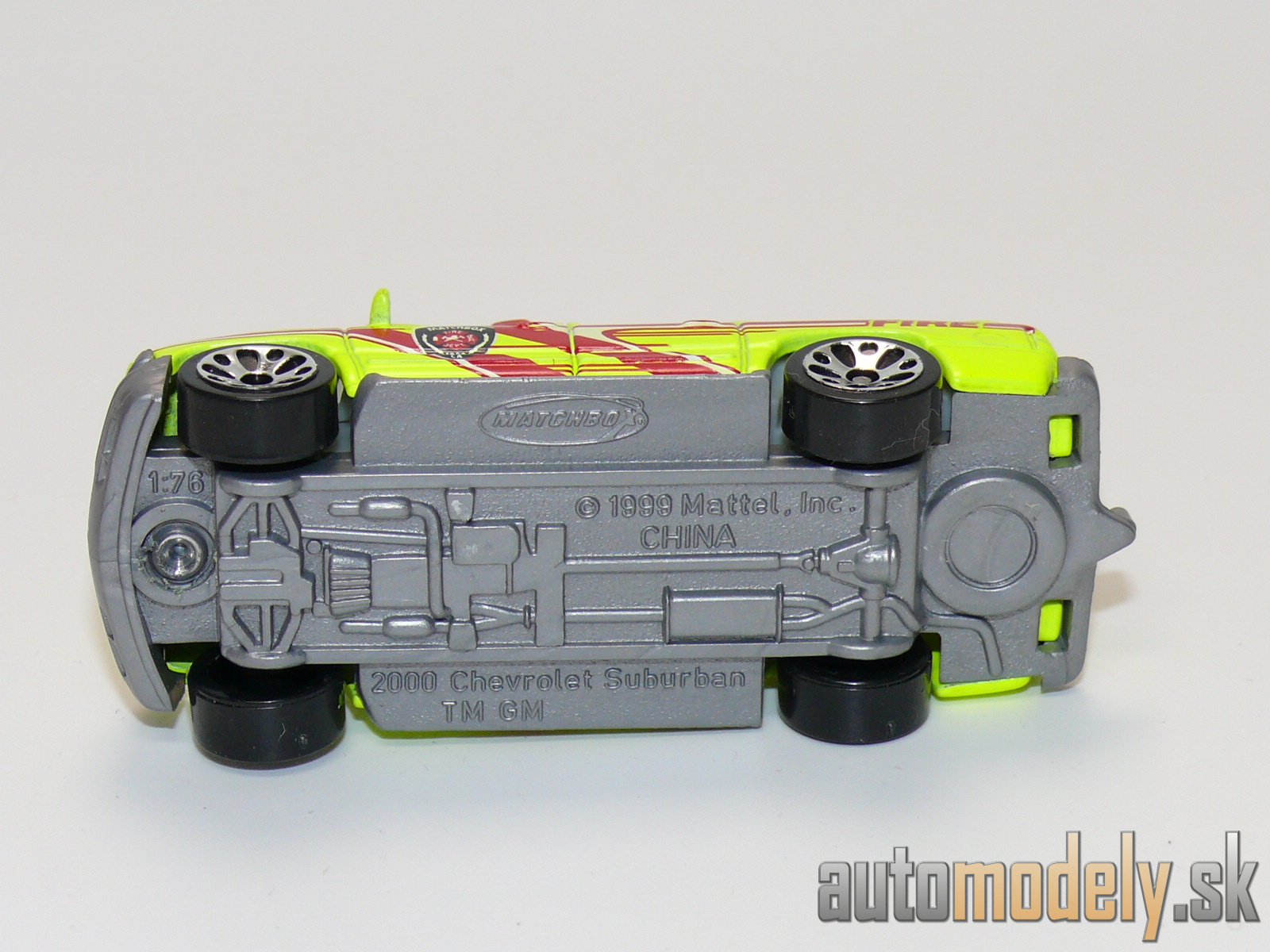 Matchbox - 2000 Chevrolet Suburban - 1:76
