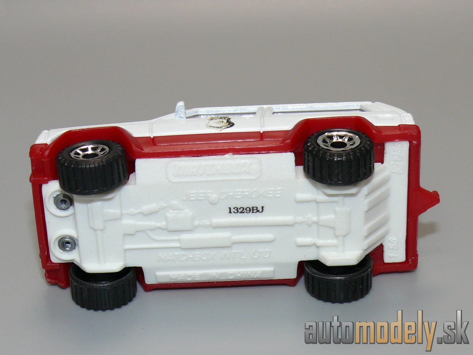 Matchbox - Jeep Cherokee - 1:58