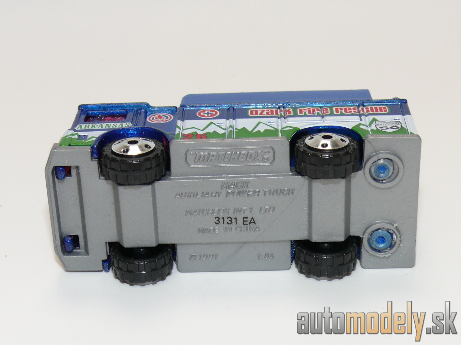 Matchbox - Mack Auxiliary Power Truck - 1:84