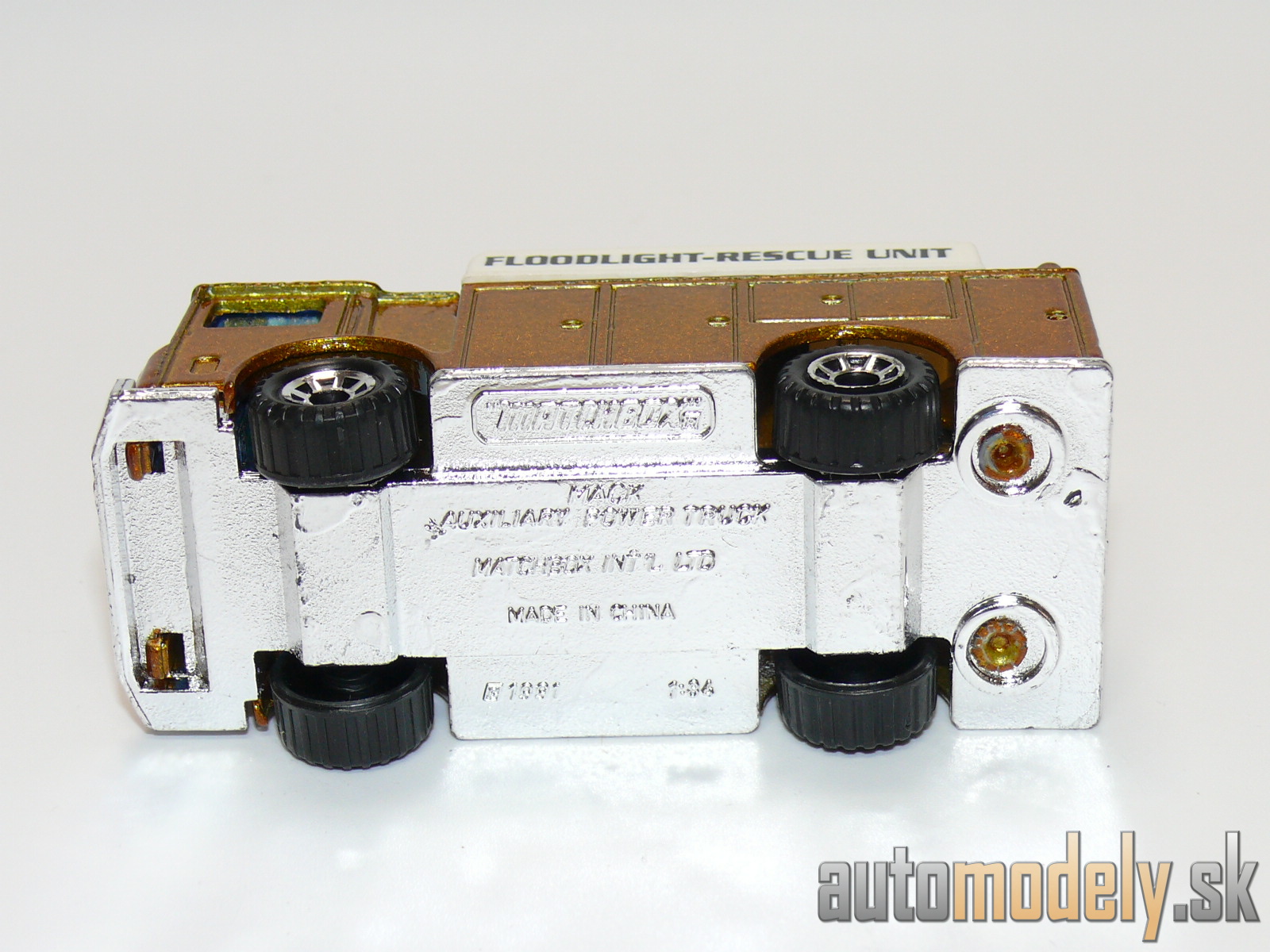 Matchbox - Mack Auxiliary Power Truck - 1:84