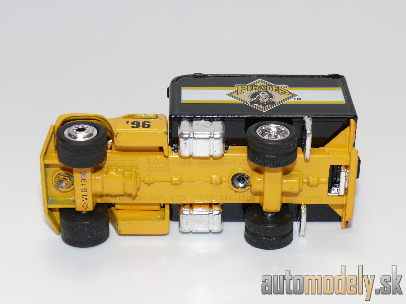 Matchbox - Ford F800 Delivery Van - 1:70