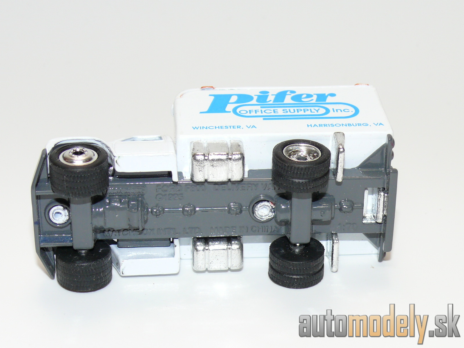 Matchbox - Ford F800 Delivery Van - 1:70
