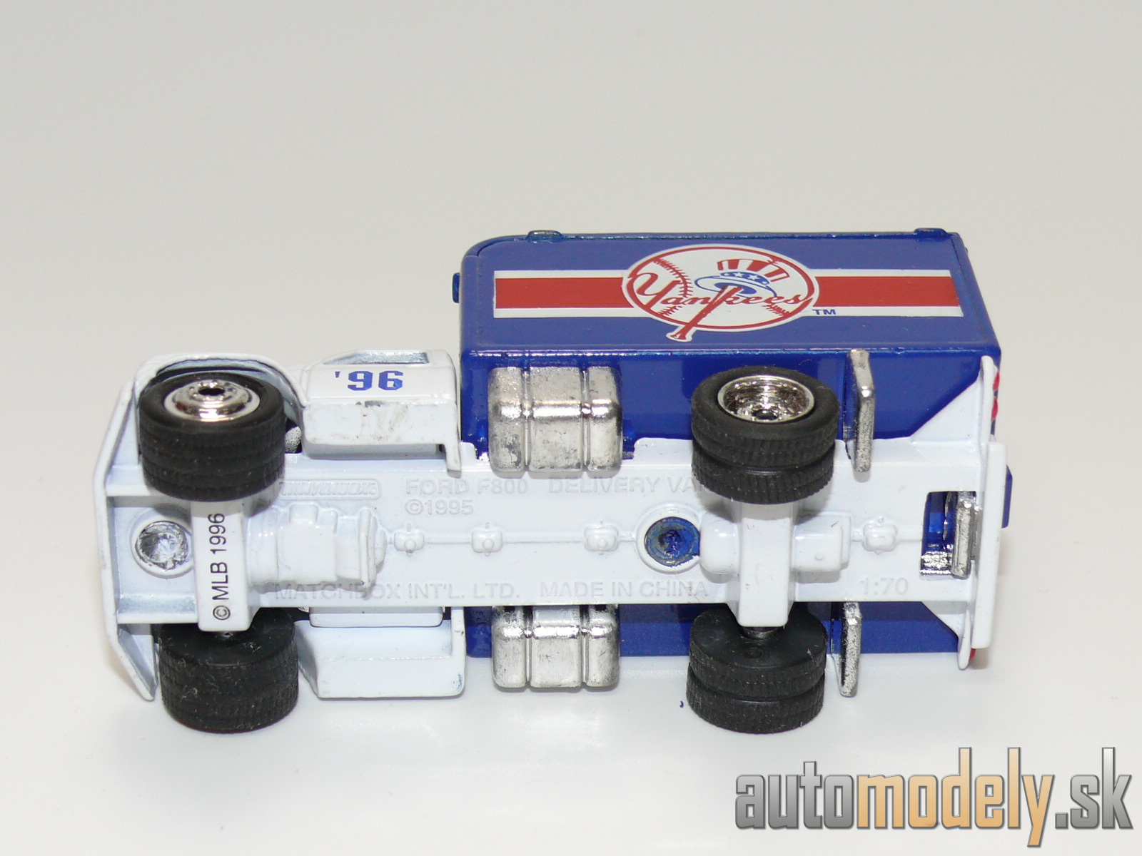 Matchbox - Ford F800 Delivery Van - 1:70