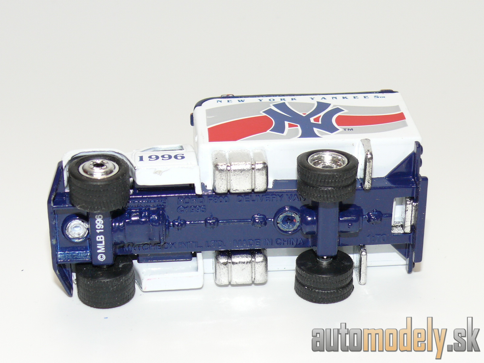 Matchbox - Ford F800 Delivery Van - 1:70