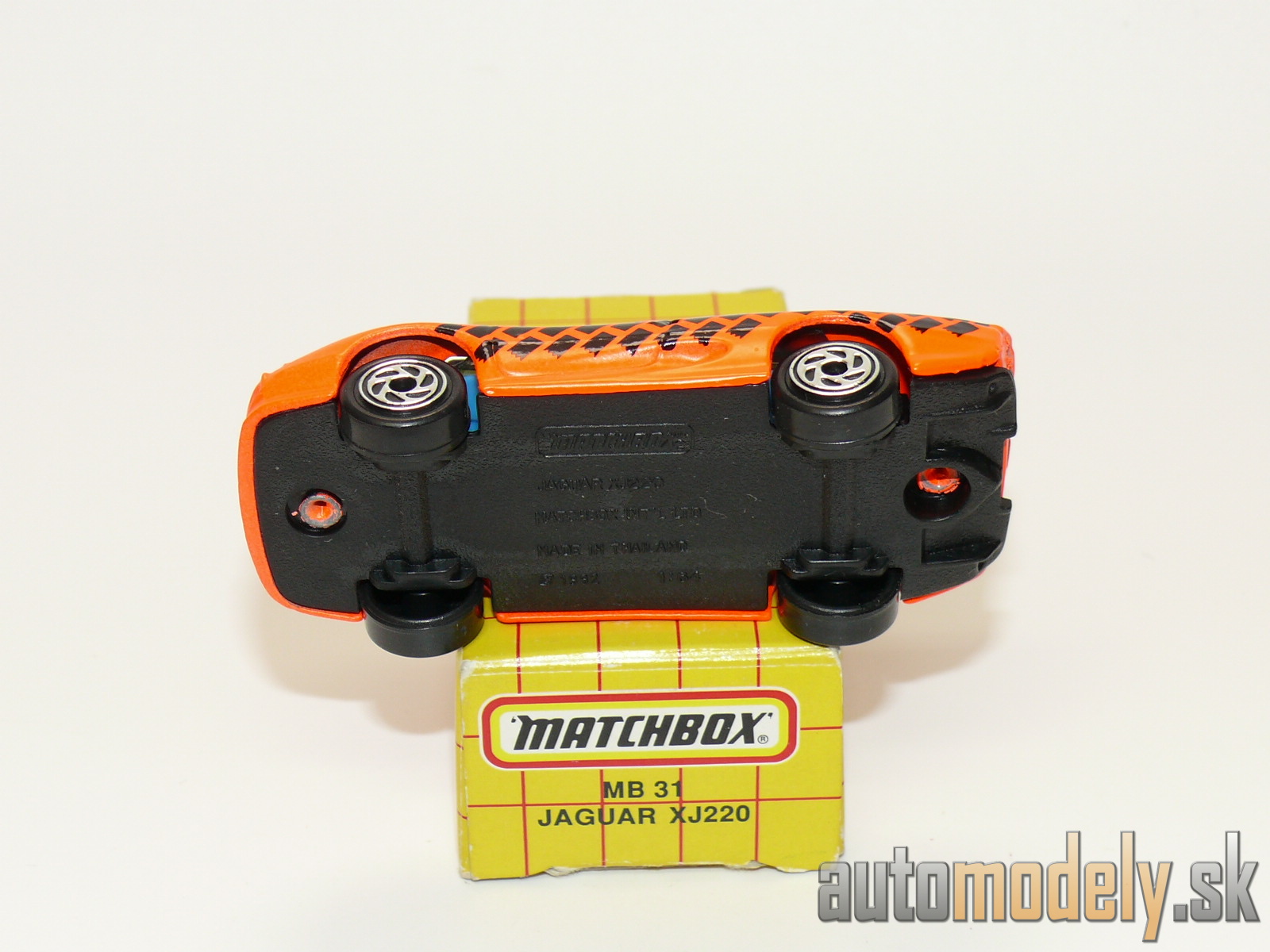 Matchbox MB 31 - Jaguar XJ220 - 1:64