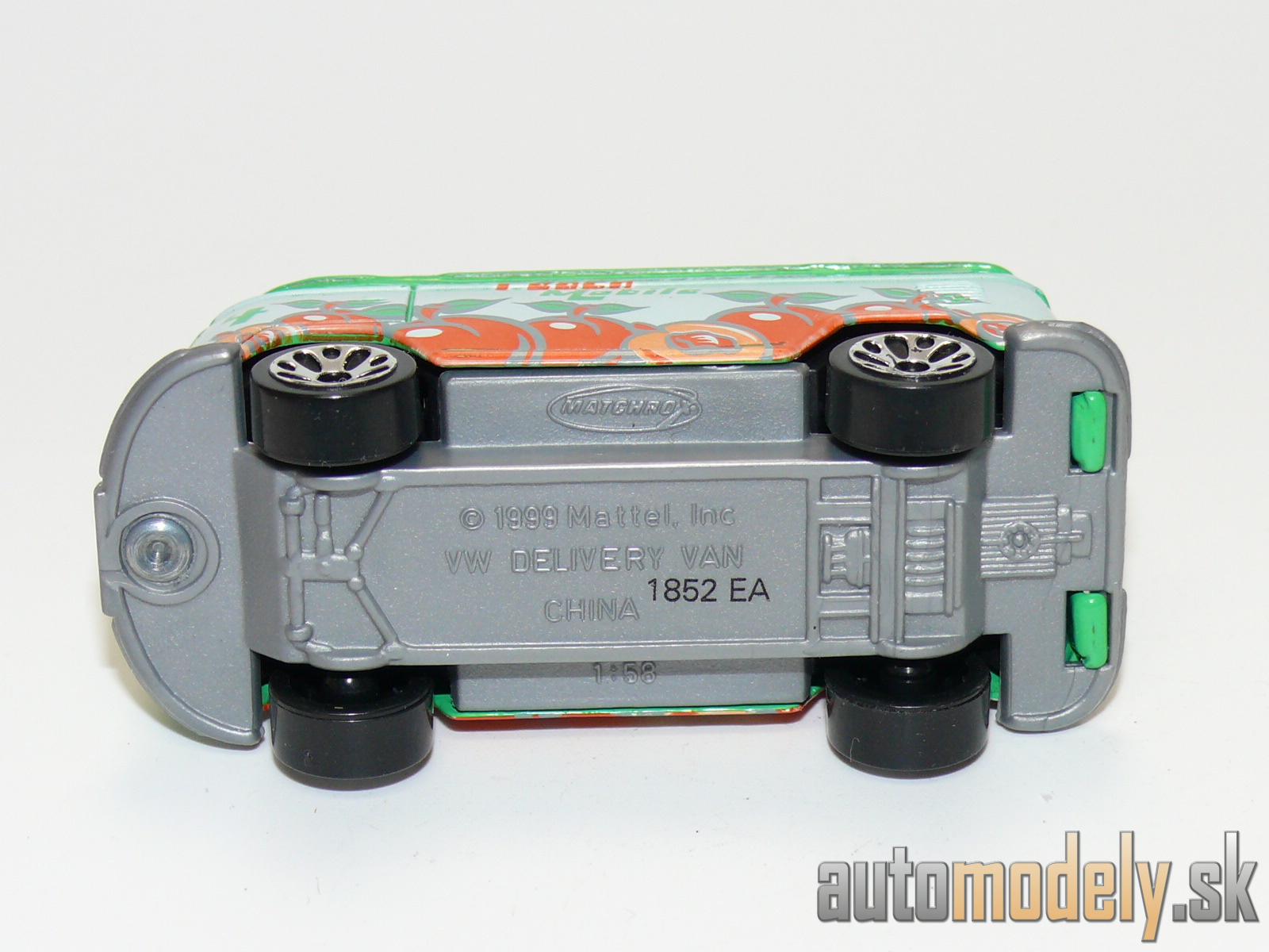 Matchbox - VW Delivery Van "The Georgia Peach Mobile" - 1:58