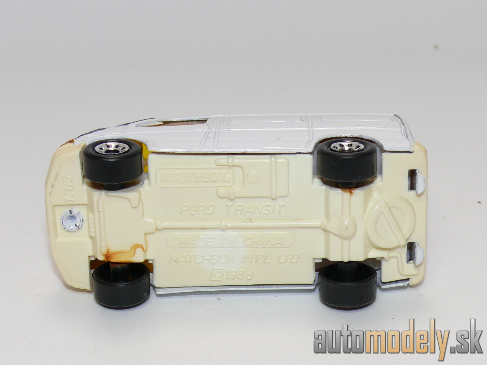 Matchbox - Ford Transit - 1:63