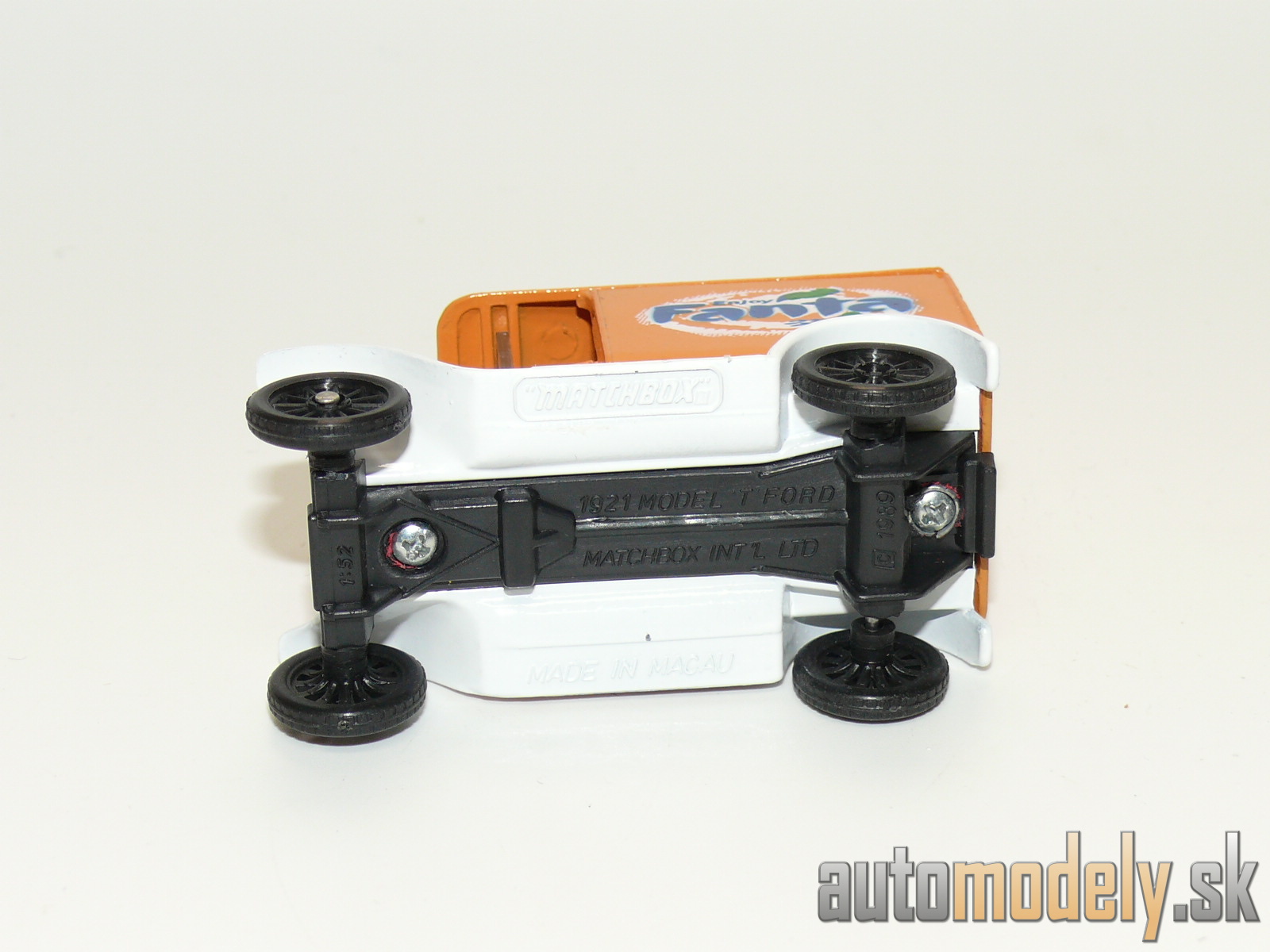 Matchbox - 1921 Model T Ford "Fanta" - 1:52