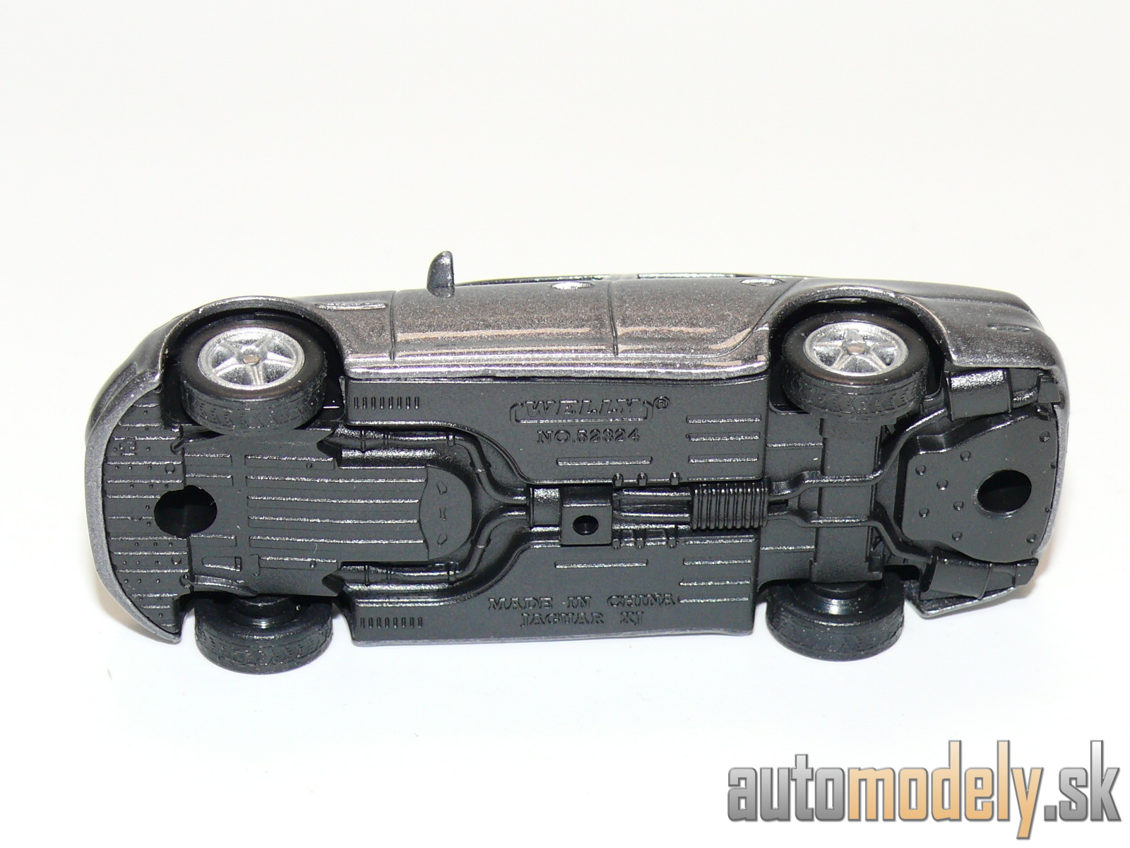 Welly - Jaguar XJ - 1:60