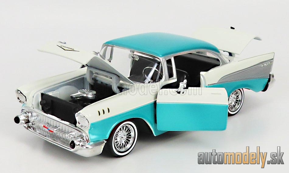 Motormax - 1657 Chevy Bel Air - 1:24