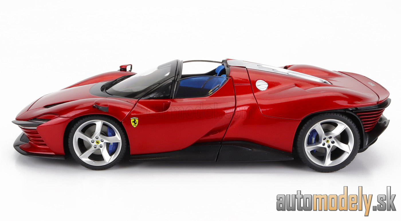 BBURAGO - FERRARI - DAYTONA SP3 SPIDER OPEN ROOF 2022 červená metalíza - 1:18