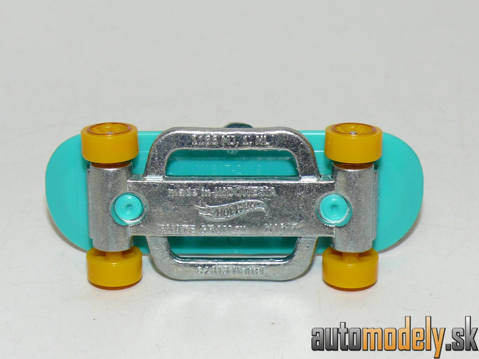 Hot Wheels X1617 - Skate Grom