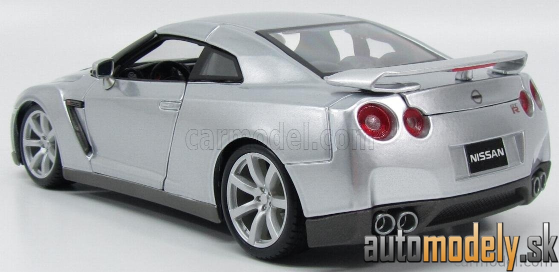 Bburago - NISSAN - GT-R R35 COUPE 2009 - SILVER - 1:18