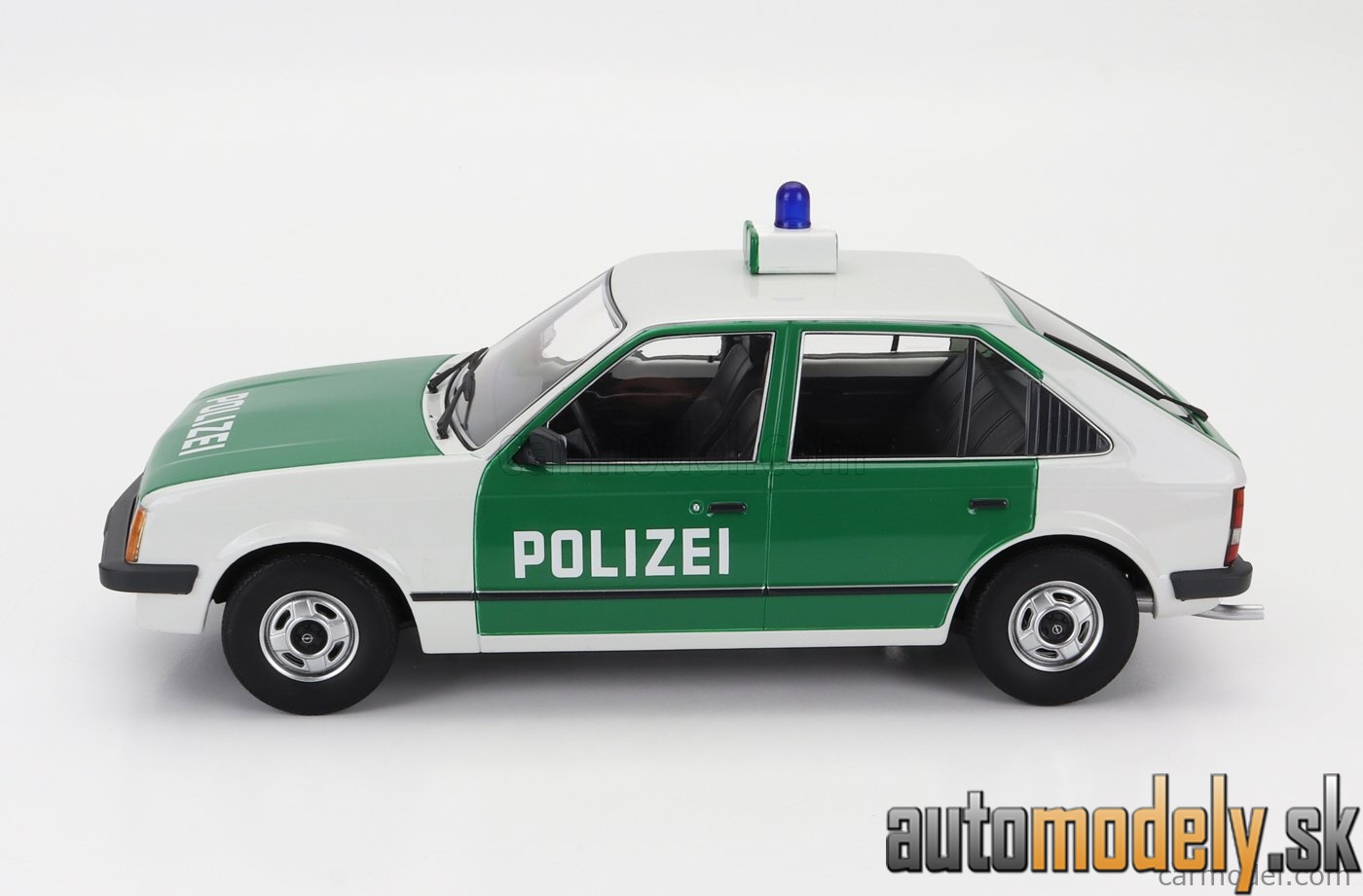 Triple9 - OPEL KADETT D POLIZEI POLICE 1984 WHITE GREEN - 1:18