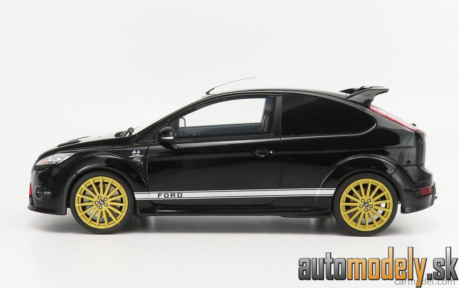 OttOmobile - FORD ENGLAND FOCUS RS MKII 2010 - 24h LE MANS TRIBUTE BLACK WHITE - 1:18