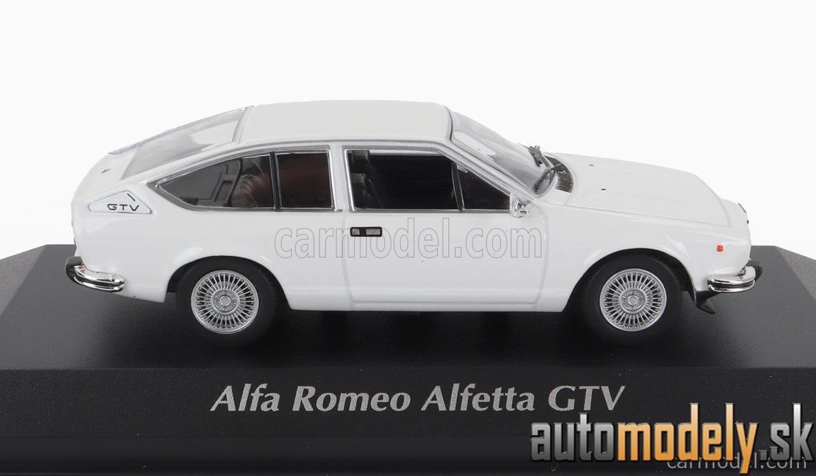 Maxichamps 940127500 De Tomaso Pantera, 1974 /black
