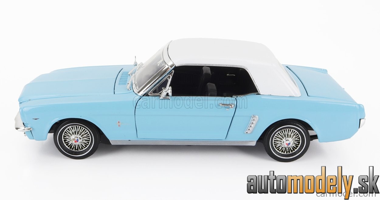Motormax - FORD MUSTANG CONVERTIBLE SPIDER 1967 007 JAMES BOND THUNDERBALL OPERAZIONE TUONO LIGHT BLUE WHITE - 1:18