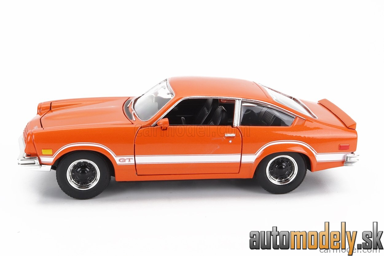 Motormax - CHEVROLET VEGA GT 1974 ORANGE WHITE - 1:24