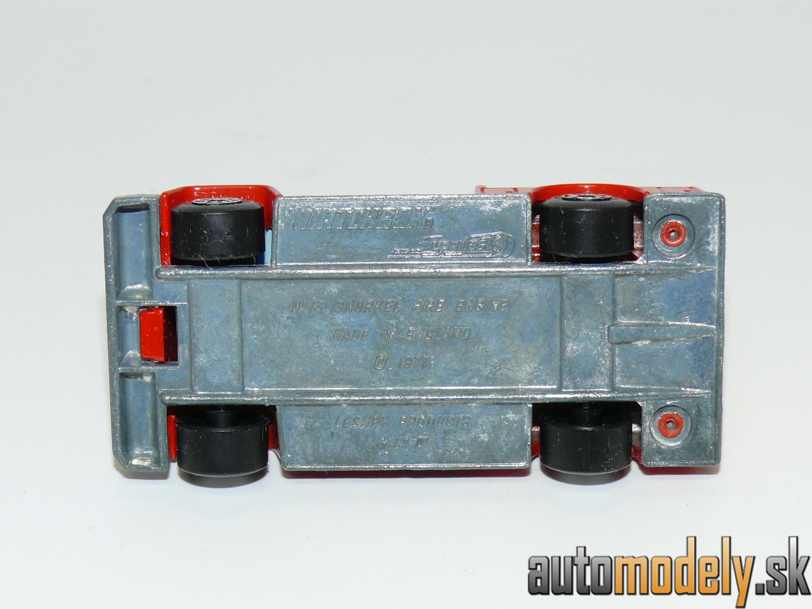 Matchbox Superfast No. 13 - Snorkel Fire Engine