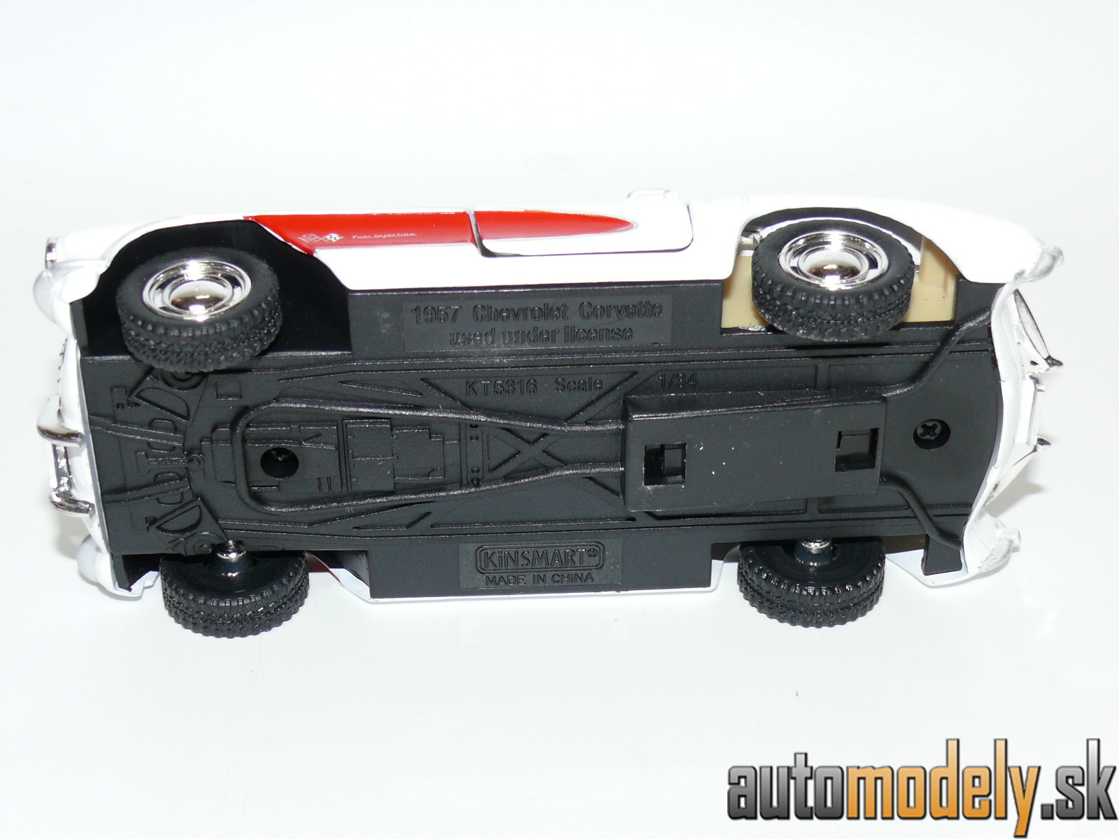 Kinsmart KT5316 - 1957 Chevrolet Corvette - 1:34