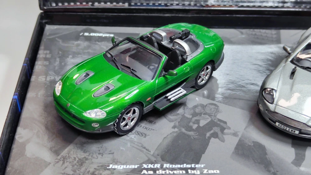 Minichamps James Bond 007 Die Another Day 3-pak 1:43