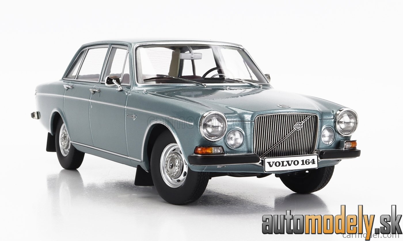 Triple9 - VOLVO 164 1970 LIGHT BLUE MET - 1:18