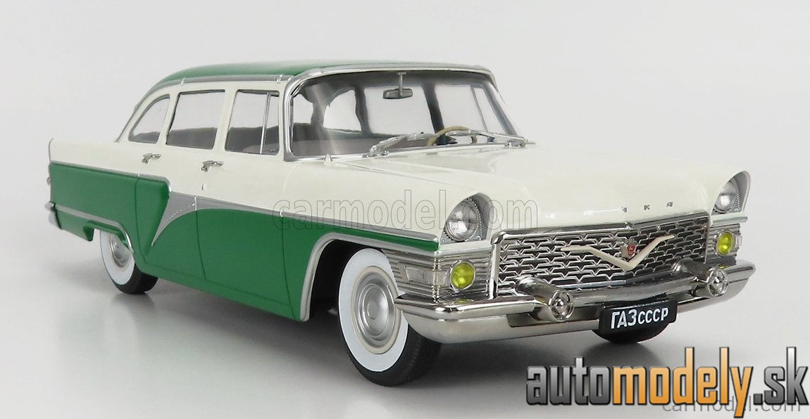 Triple9 - GAZ 13 Čajka 1959 zeleno biela - 1:18