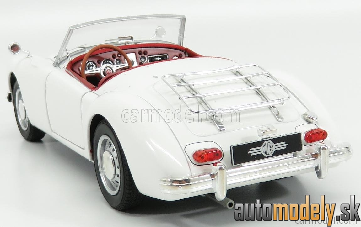 Triple9 - MG MGA MKII SPIDER OPEN 1961 WHITE - 1:18
