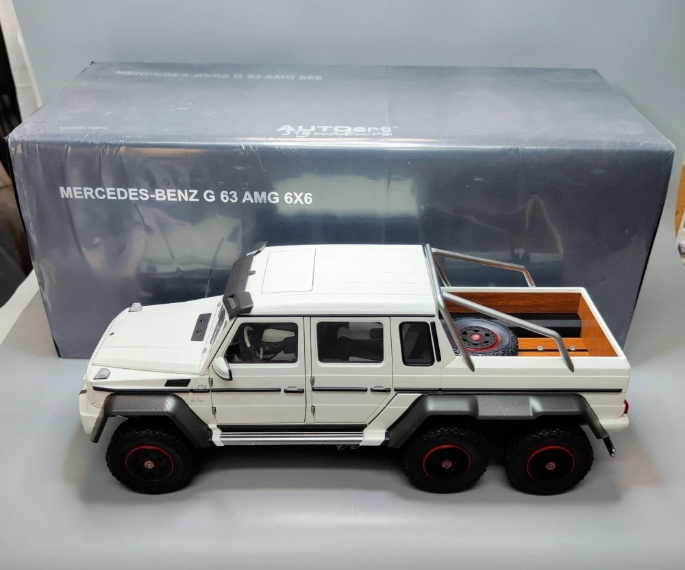 AUTOart 76303 Mercedes Benz G63 Amg 6x6 2013 Matná biela 1:18