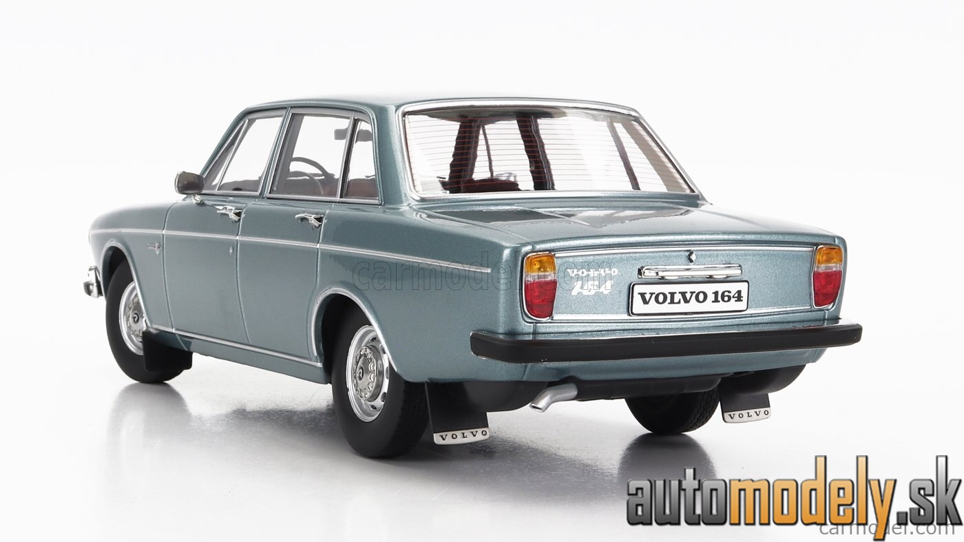 Triple9 - VOLVO 164 1970 LIGHT BLUE MET - 1:18