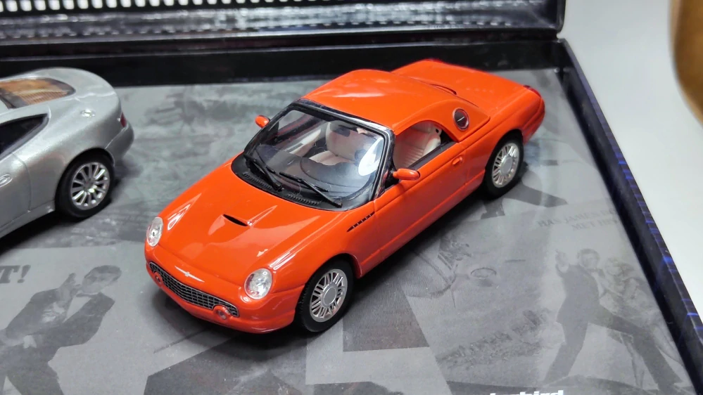 Minichamps James Bond 007 Die Another Day 3-pak 1:43