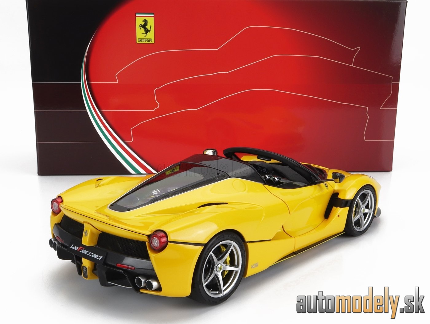 BBR-MODELS - FERRARI - LAFERRARI APERTA SPIDER 2016 (NERO DAYTONA - BLACK) - 1:18