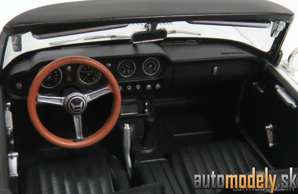 Triple9 - HONDA S800 SPIDER SOFT-TOP OPEN 1966 WHITE - 1:18