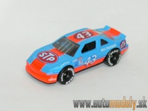 Matchbox - Pontiac Grand Prix No.43 STP - 1:66