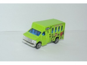 Matchbox - Chevy Transport Bus