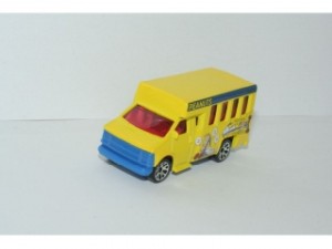 Matchbox - Chevy Transport Bus