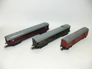 3x staré Piko (bakelit) - HO 1:87