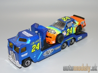 Matchbox - Kenworth Cabover Racing Transporter + Chevrolet Lumina