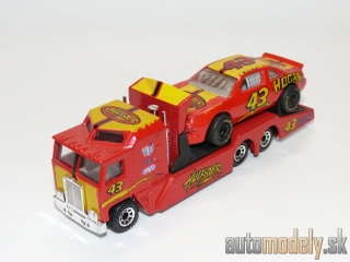 Matchbox - Kenworth Cabover Racing Transporter + Grand Prix Pontiac