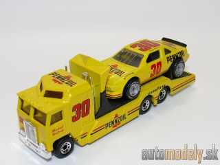 Matchbox - Kenworth Cabover Racing Transporter + Pontiac Grand Prix