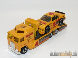 Matchbox - Kenworth Cabover Racing Transporter + Chevrolet Lumina