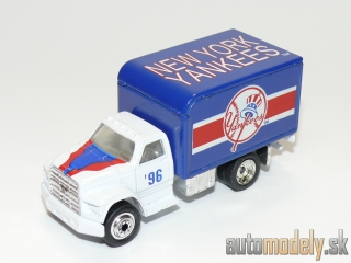 Matchbox - Ford F800 Delivery Van - 1:70
