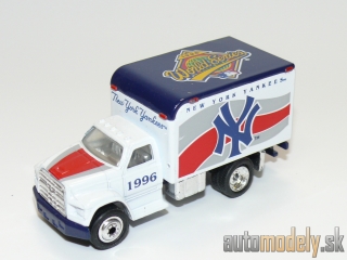 Matchbox - Ford F800 Delivery Van - 1:70