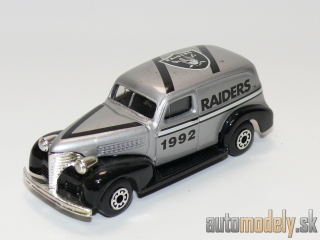 Matchbox - '39 Chevy Sedan Delivery "Raiders 1992 Team NFL" - 1:57