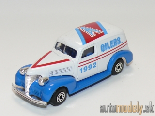 Matchbox - '39 Chevy Sedan Delivery "Oilers 1992 Team NFL" - 1:57